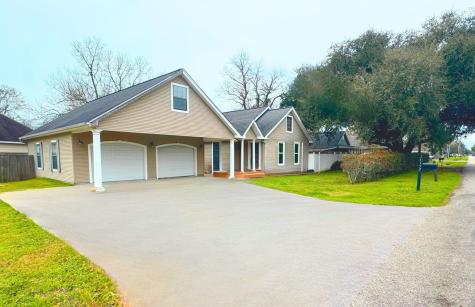 1132 E Port Neches Avenue Port Neches TX 77651