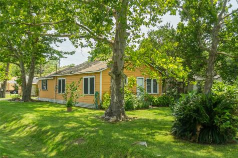 2201 4th Avenue N Texas City TX 77590