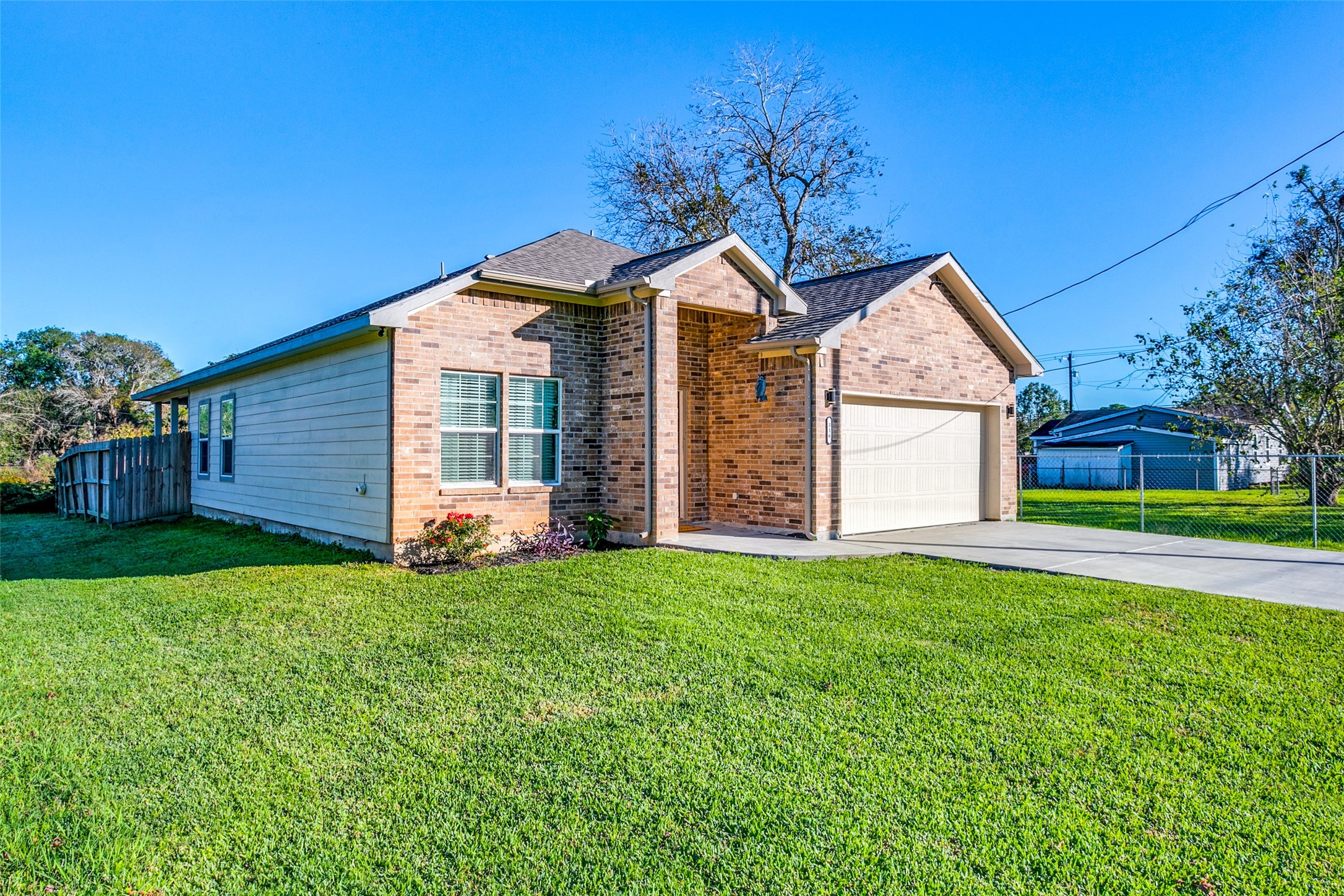 316 Crockett Street Texas City TX 77591
