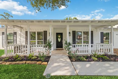 623 Thornwood Drive Shenandoah TX 77381