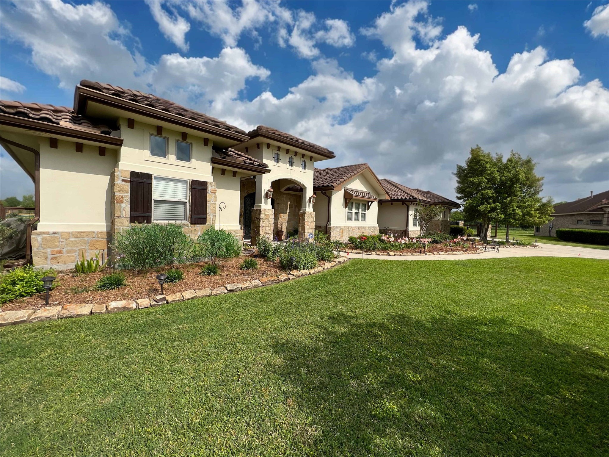 1902 Stonegrove Court Pearland TX 77581
