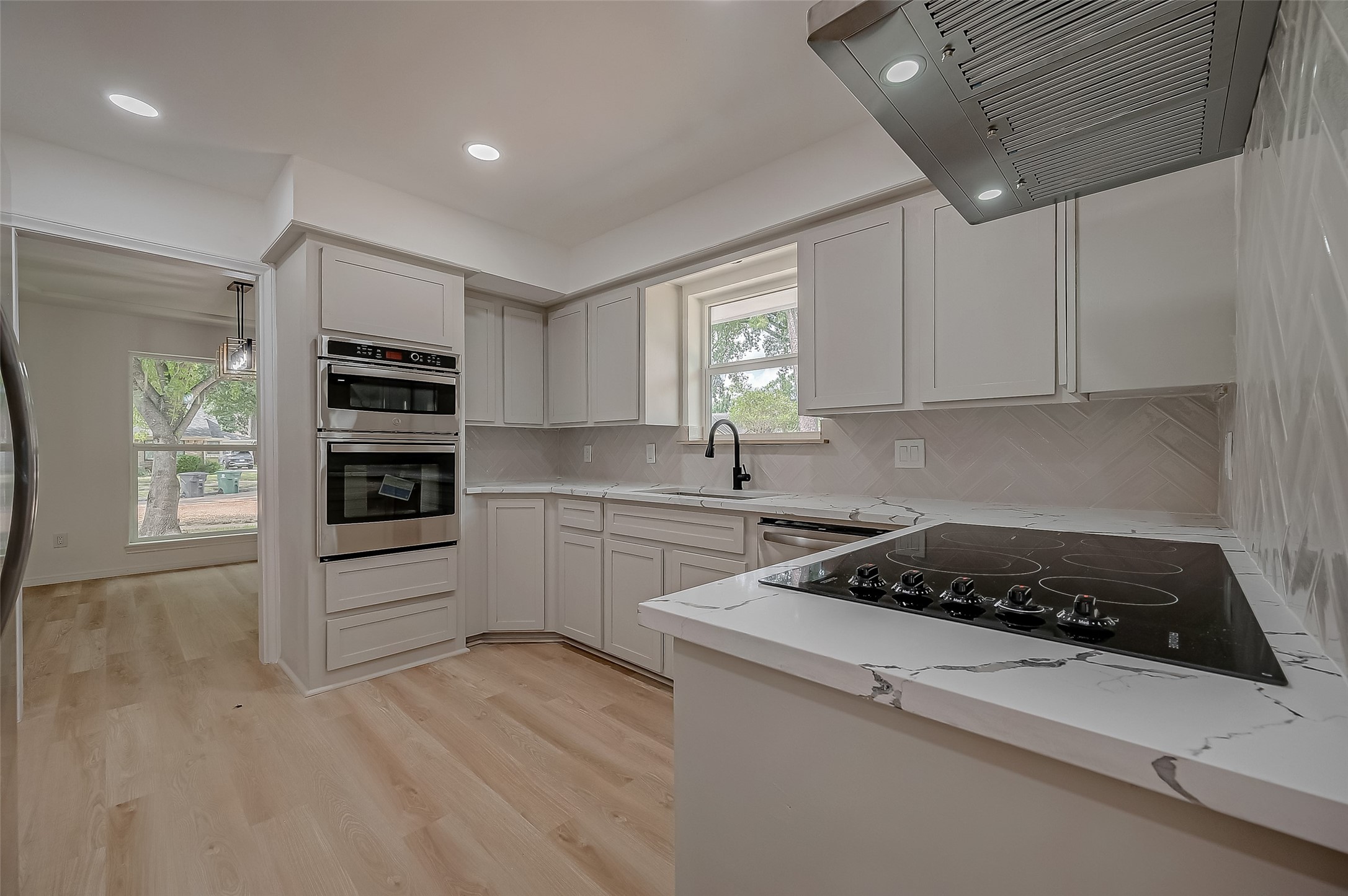 1044 Richelieu Lane Houston TX 77018