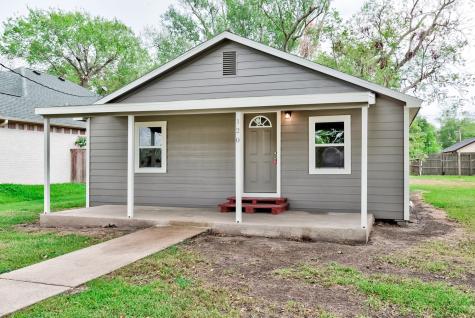 120 Sycamore Street Port Neches TX 77651