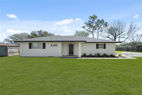 2105 Melanie Lane Pearland TX 77581