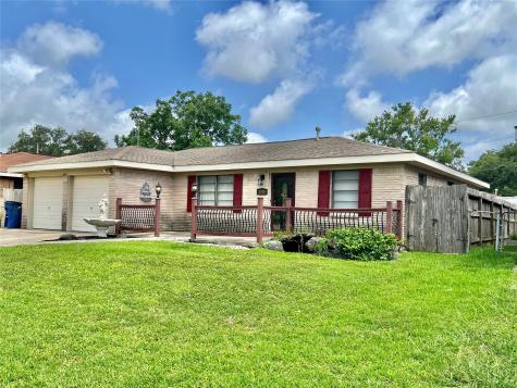2914 17th Avenue N Texas City TX 77590