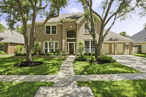 1827 Birnam Glen Drive Sugar Land TX 77479