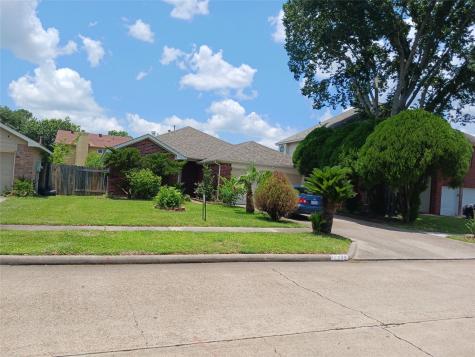 8330 Woodland Willows Drive Houston TX 77083