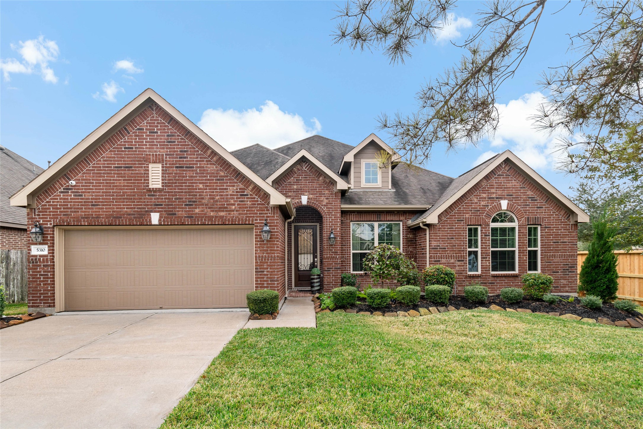 5310 Savannah Bend Drive Rosharon TX 77583