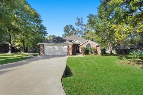 2810 Lake Breeze Lane Crosby TX 77532