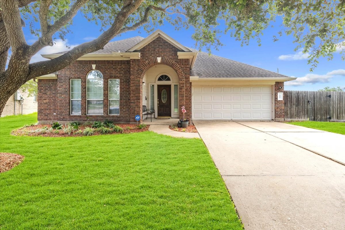 1901 Orchard Frost Drive Pearland TX 77581