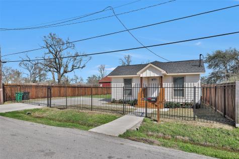 4010 Falls Street Houston TX 77026