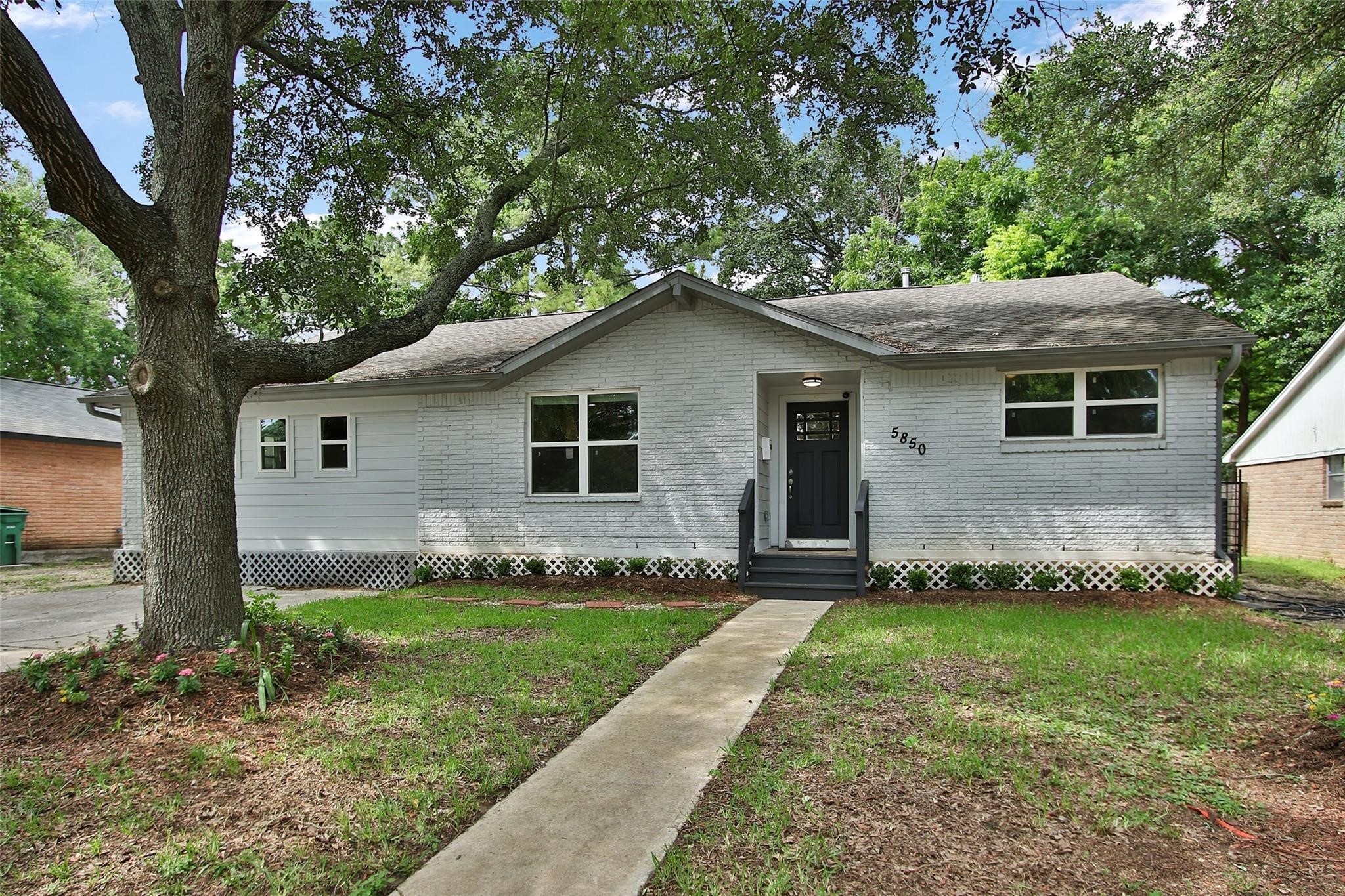 5850 Ludington Drive Houston TX 77035