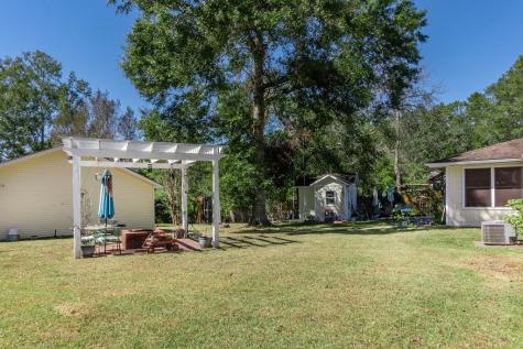 215 W Wildwood Drive N Village Mills TX 77663