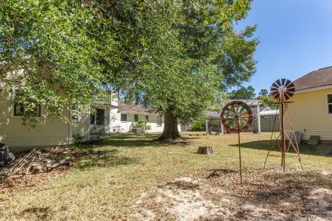 215 W Wildwood Drive N Village Mills TX 77663