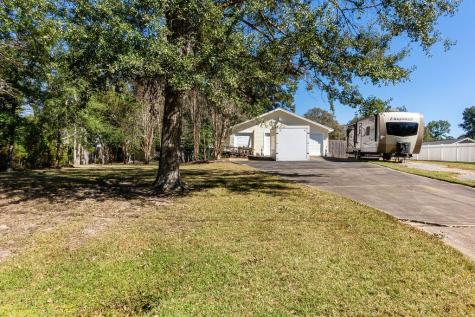 215 W Wildwood Drive N Village Mills TX 77663