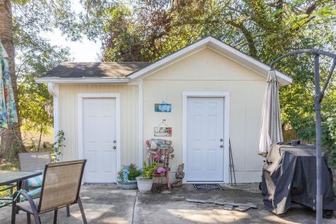 215 W Wildwood Drive N Village Mills TX 77663