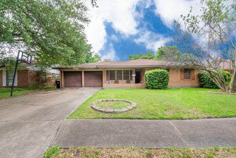 327 Princess Drive Houston TX 77034