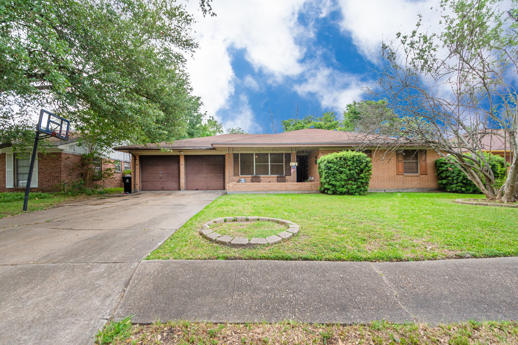327 Princess Drive Houston TX 77034