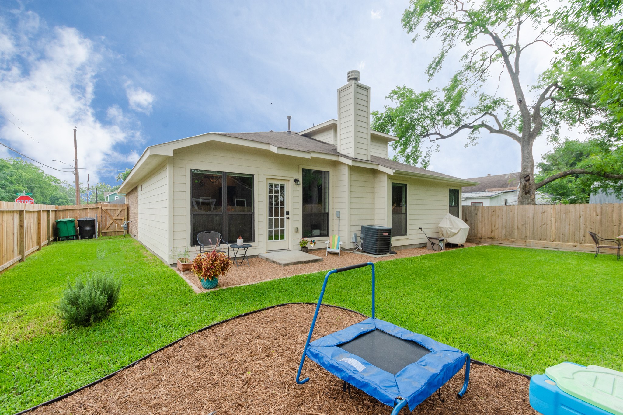 5019 Terry Street Houston TX 77009
