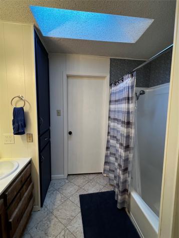 112 Stratford Street Victoria TX 77905