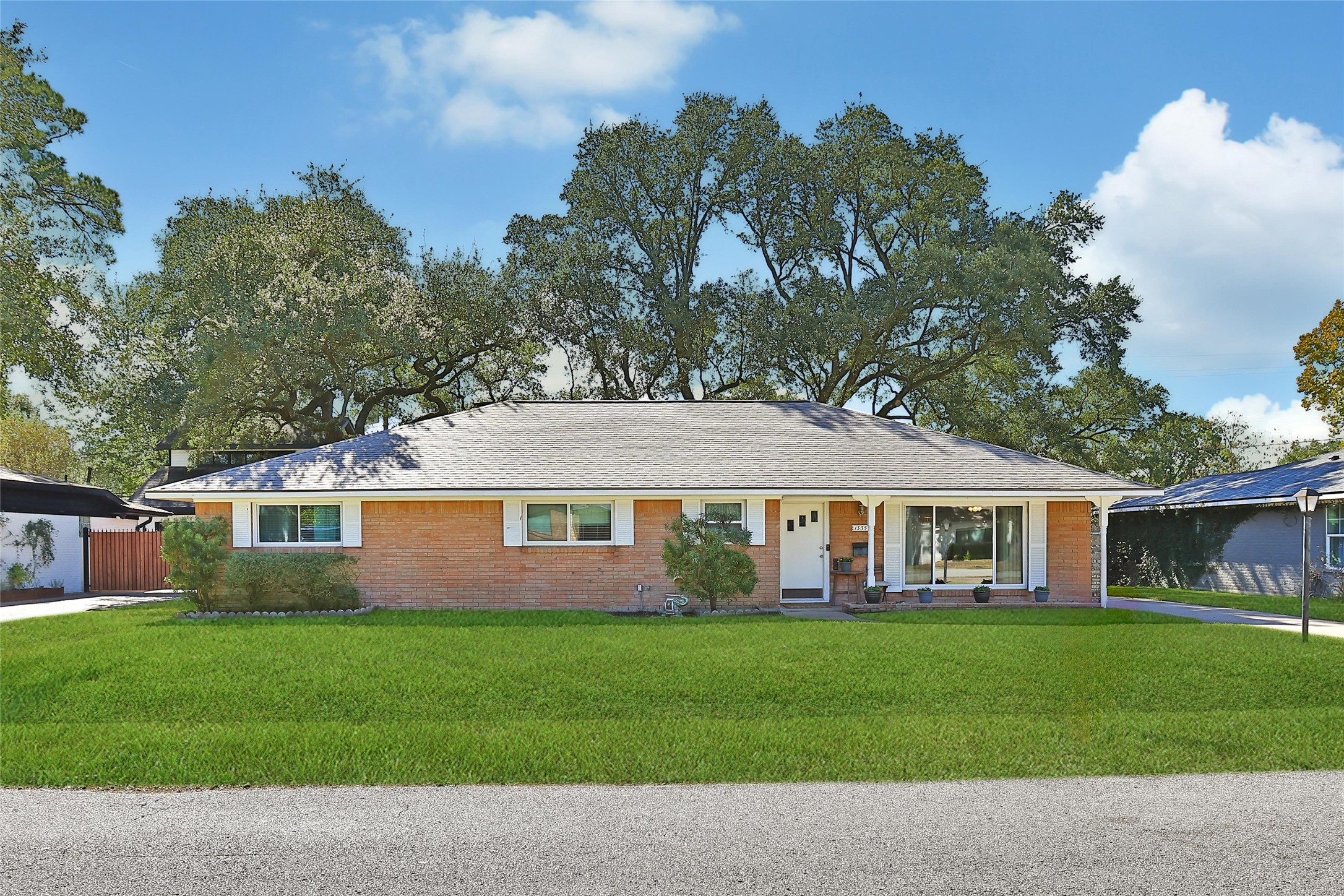 1335 Lehman Street Houston TX 77018