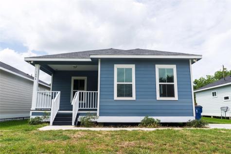 1606 W Willis Street Alvin TX 77511