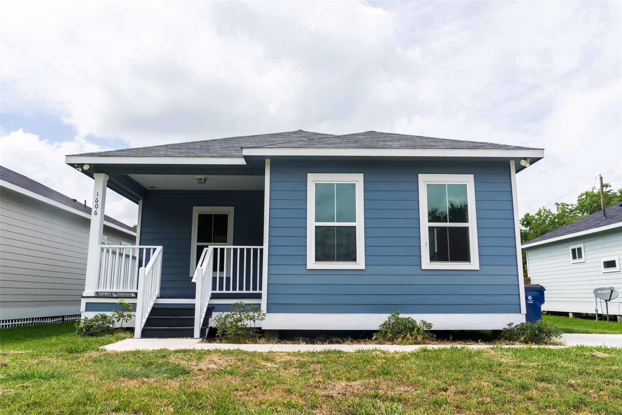 1606 W Willis Street Alvin TX 77511
