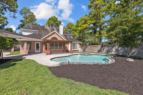 4018 W Pine Brook Way Houston TX 77059
