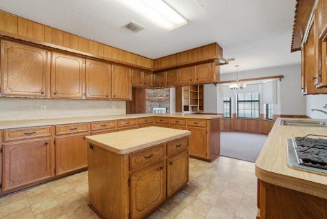 15 Brumley Drive Huntsville TX 77320