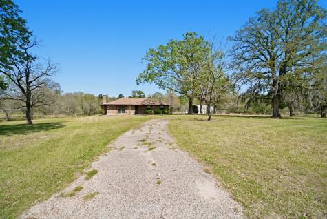 15 Brumley Drive Huntsville TX 77320