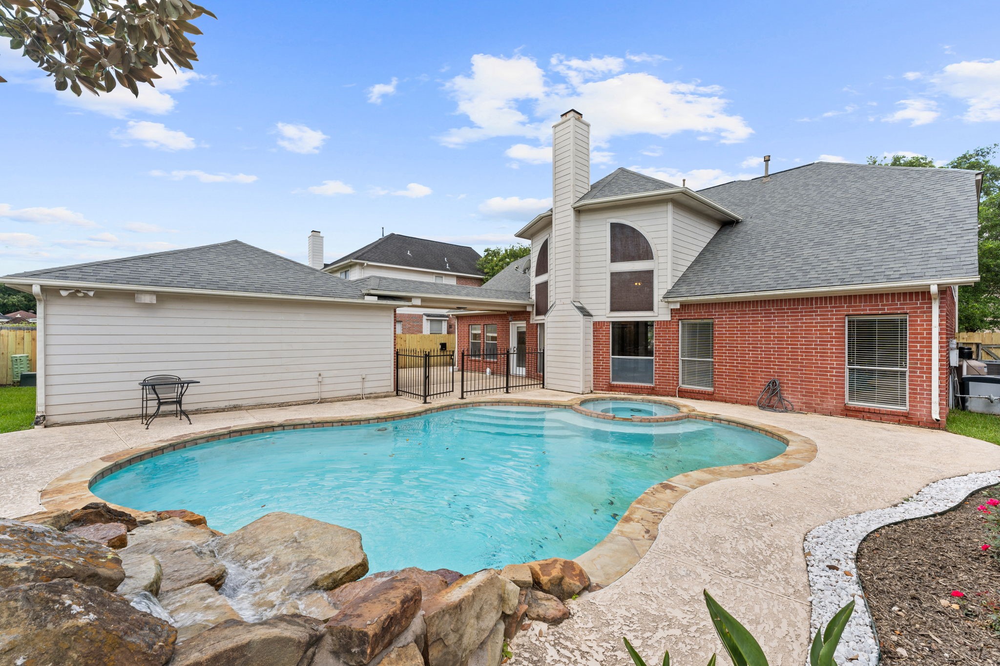 12751 Frances Street Stafford TX 77477