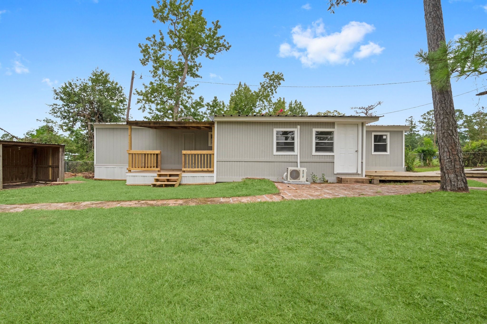 904 Yaupon Cove Drive Onalaska TX 77360