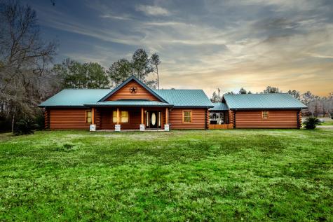 44 Forest Creek Drive Huntsville TX 77320
