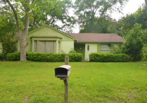 210 E Pecan Drive Crockett TX 75835