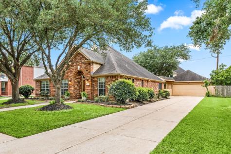 2710 Pebble Creek Drive Pearland TX 77581