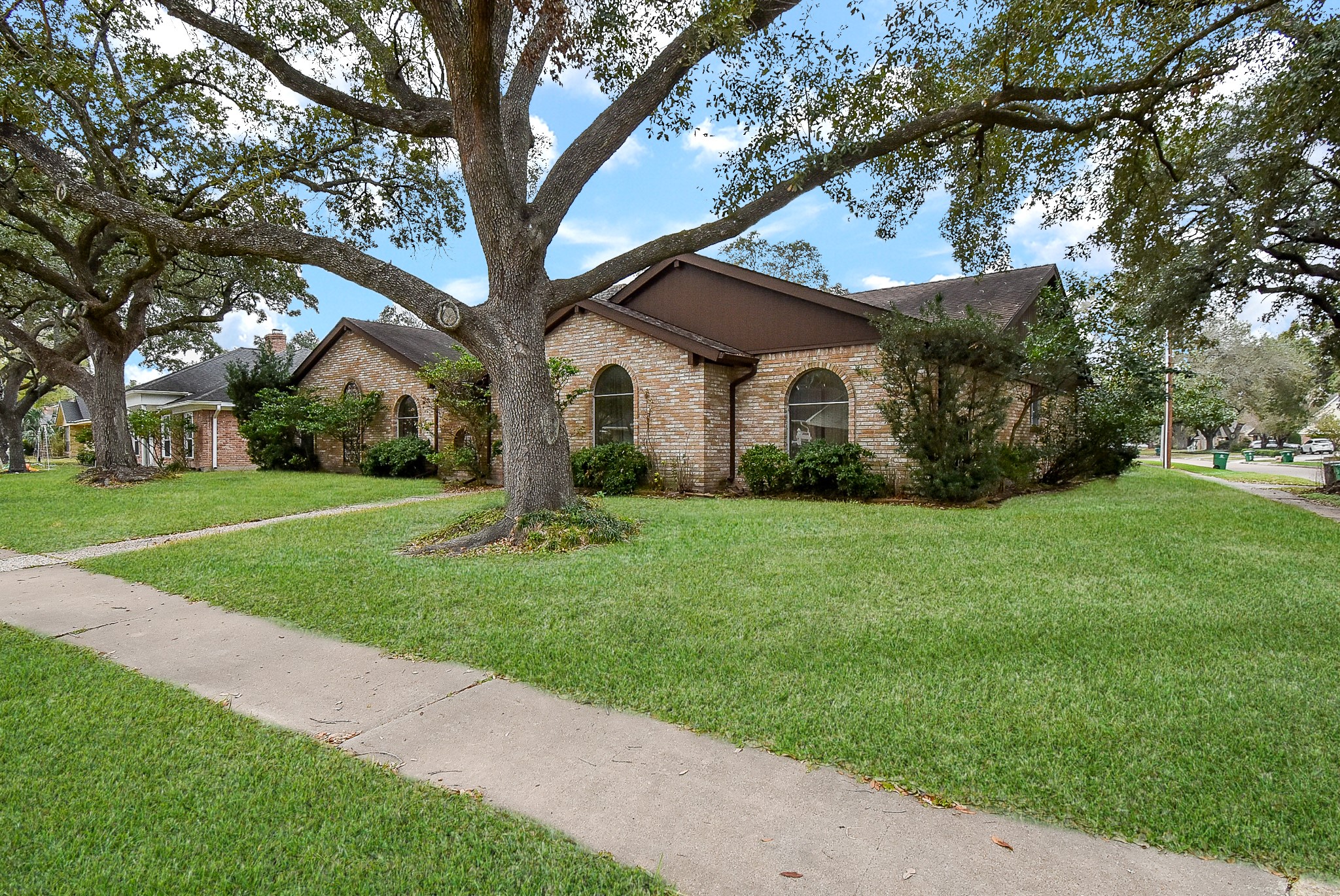 8502 Clarewood Drive Houston TX 77036