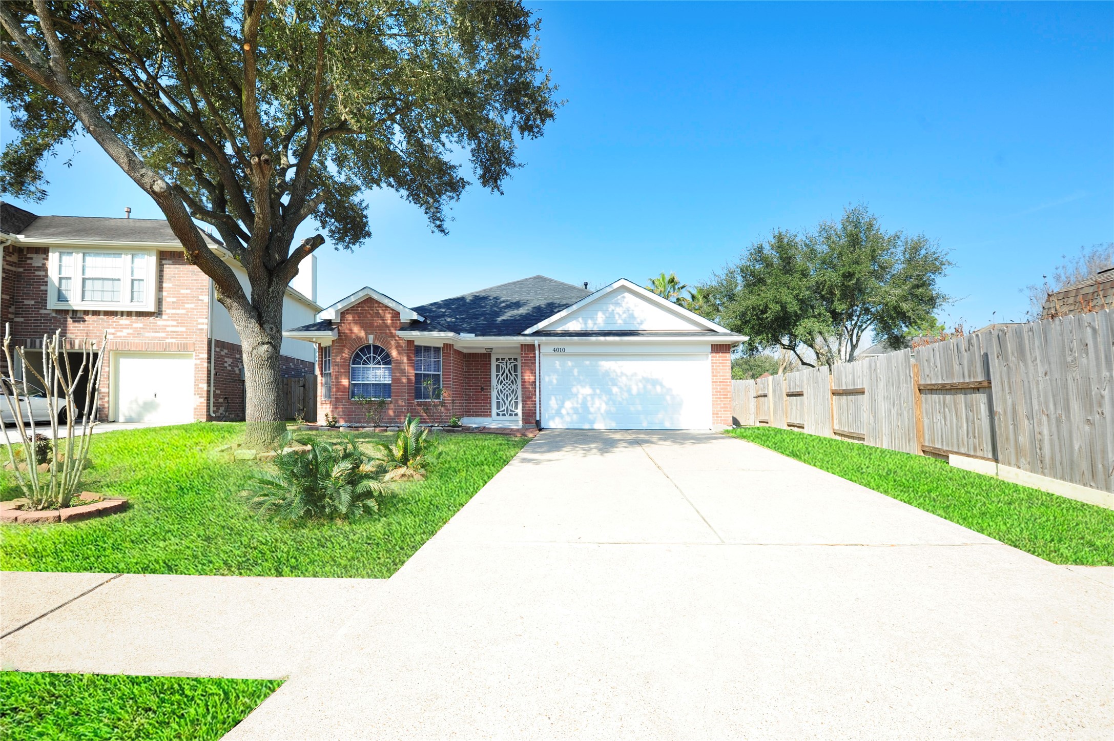 4010 Eagle Bluff Court Houston TX 77082