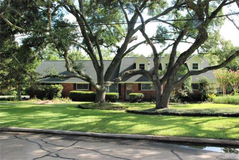 514 Fairdale Street Friendswood TX 77546
