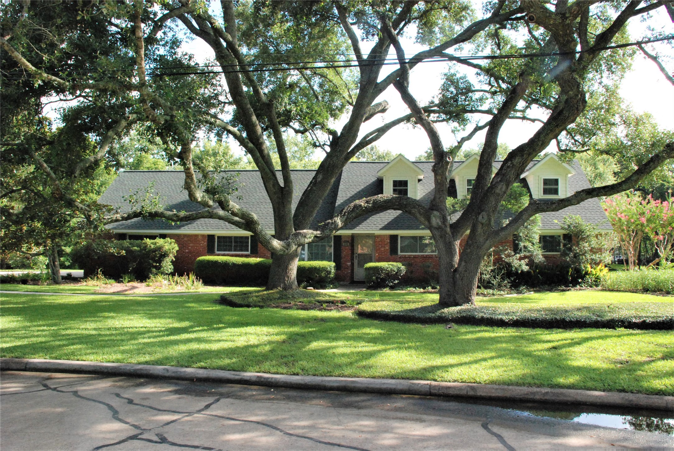 514 Fairdale Street Friendswood TX 77546