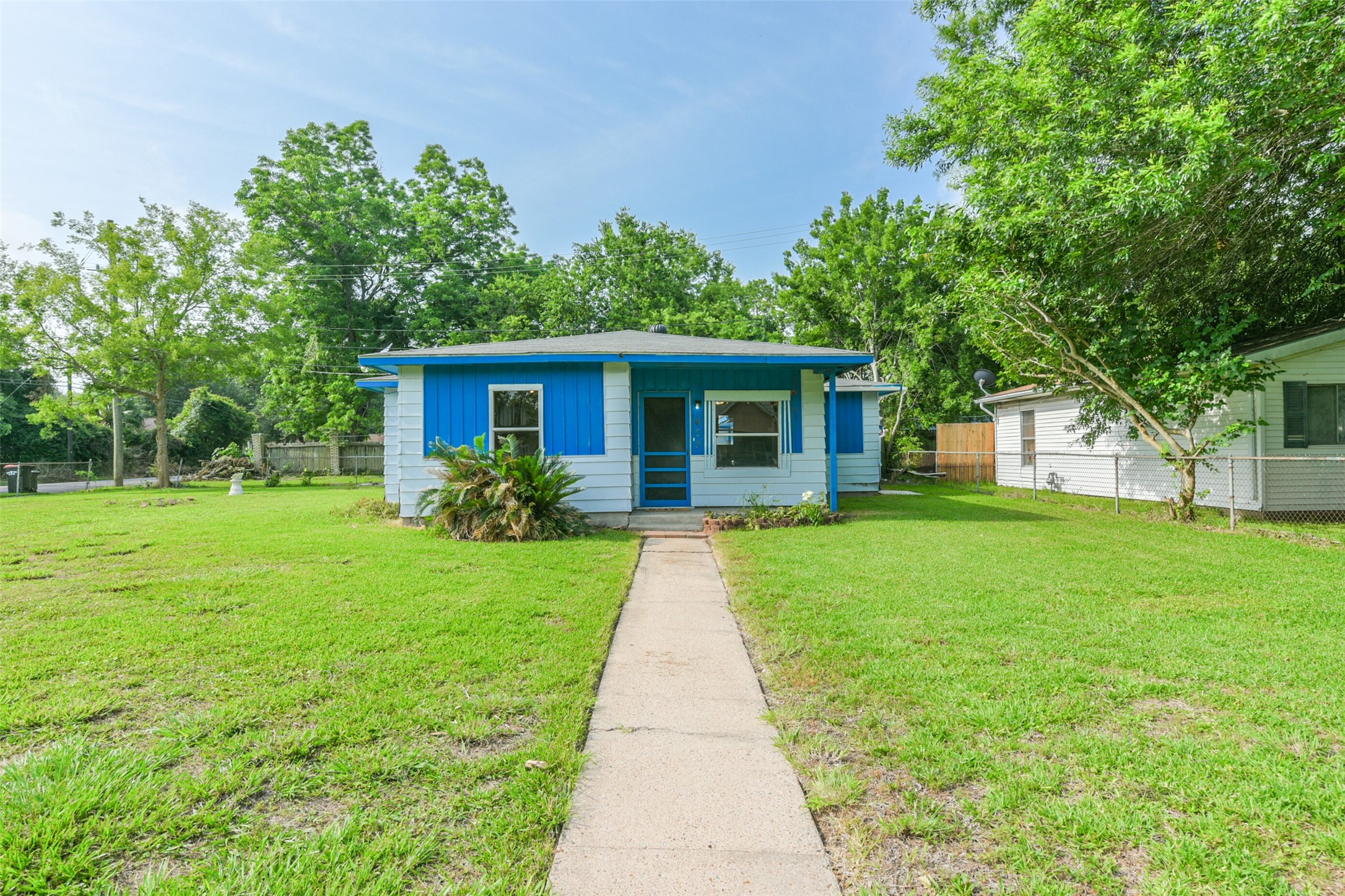 403 W Homan Street Baytown TX 77520