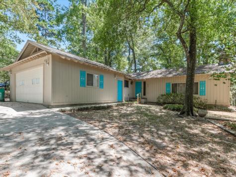 202 Deep Dale Lane Conroe TX 77304