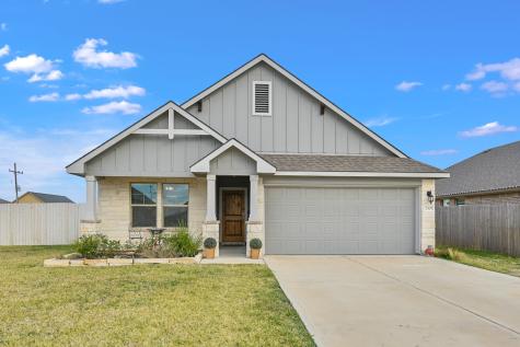 2305 Three Wood Way Navasota TX 77868