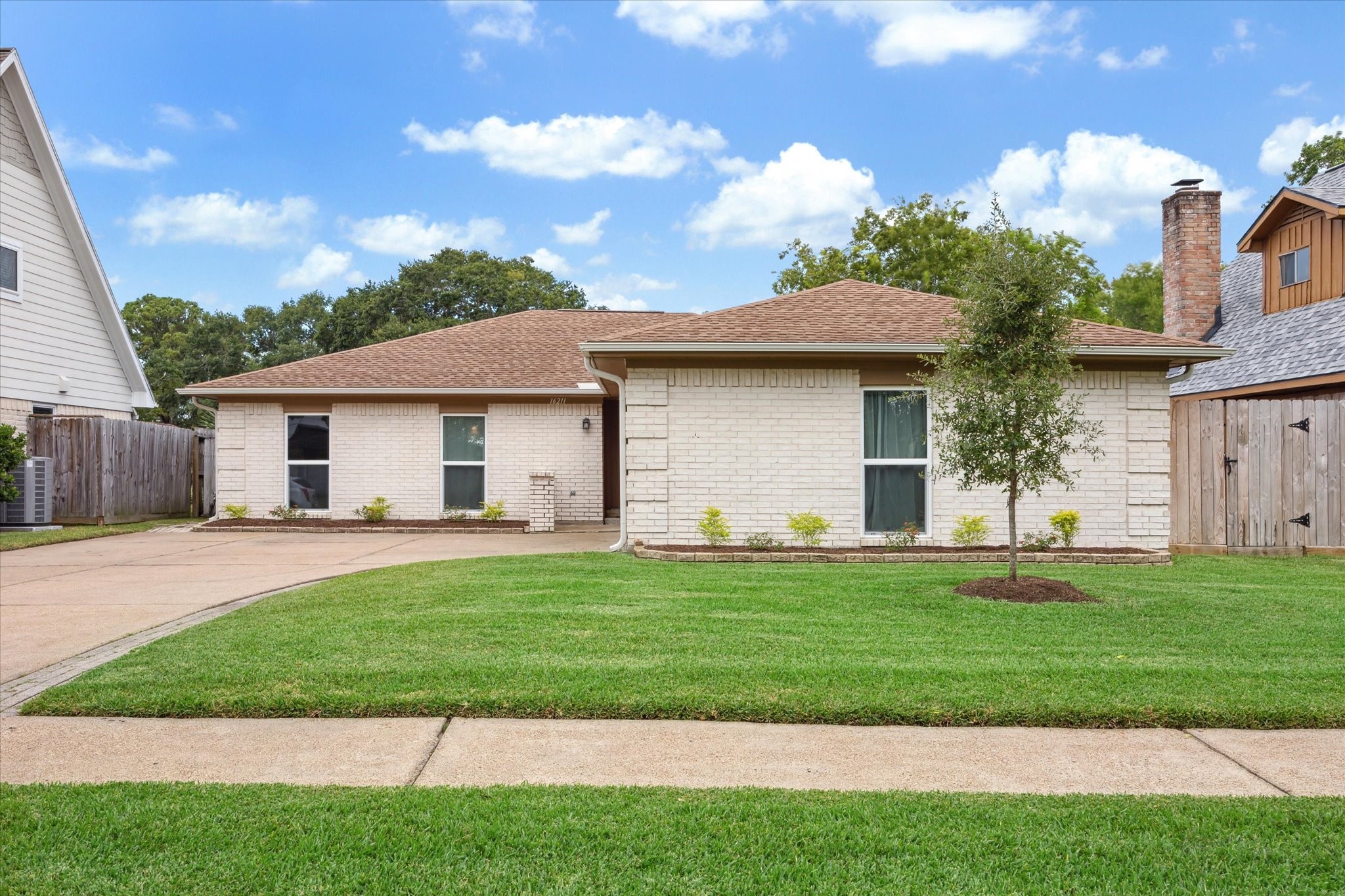 16211 La Avenida Drive Houston TX 77062