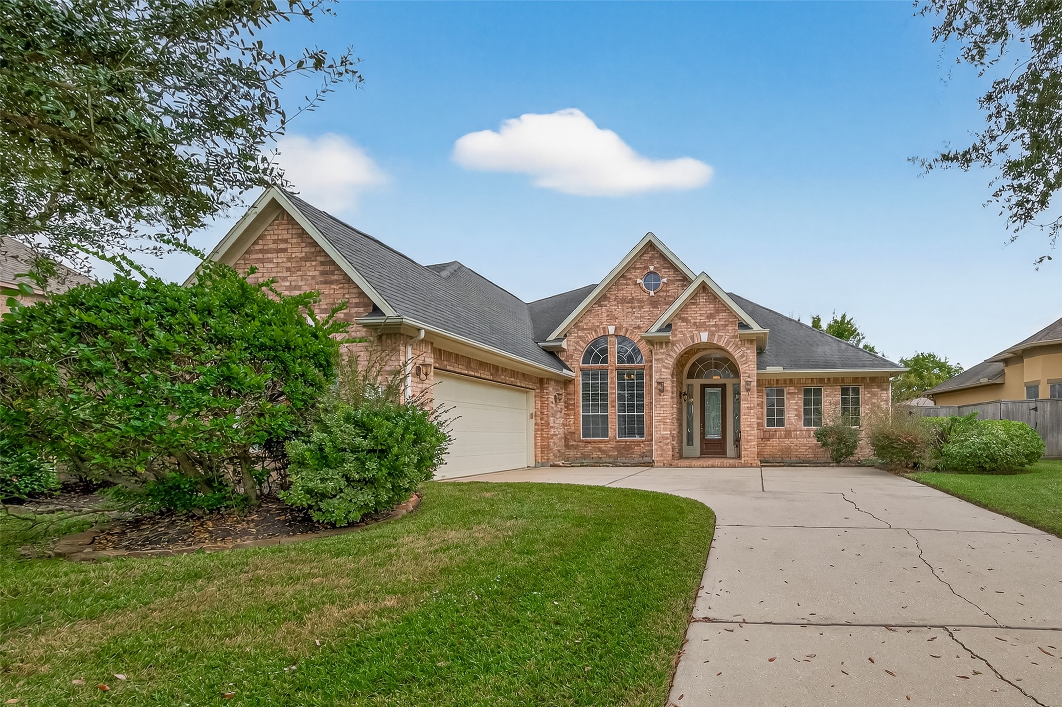 2562 Estrada Drive League City TX 77573