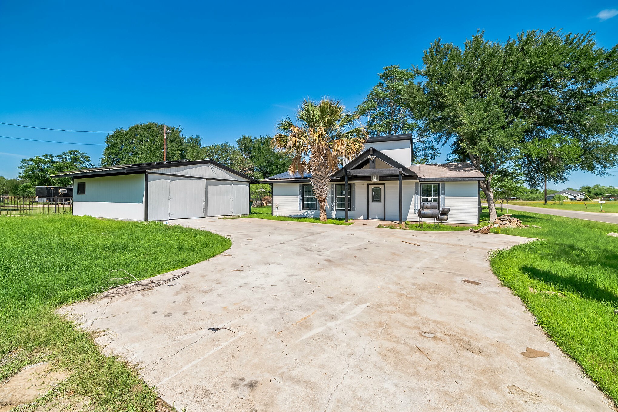 1511 Lake Forest Drive Granite Shoals TX 78654