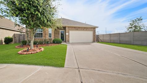 123 Dellwood Court La Marque TX 77568