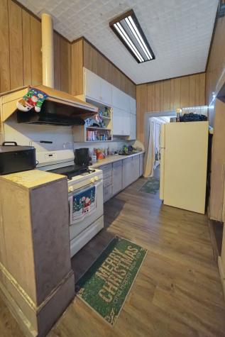 107 S Crockett Avenue Cameron TX 76520