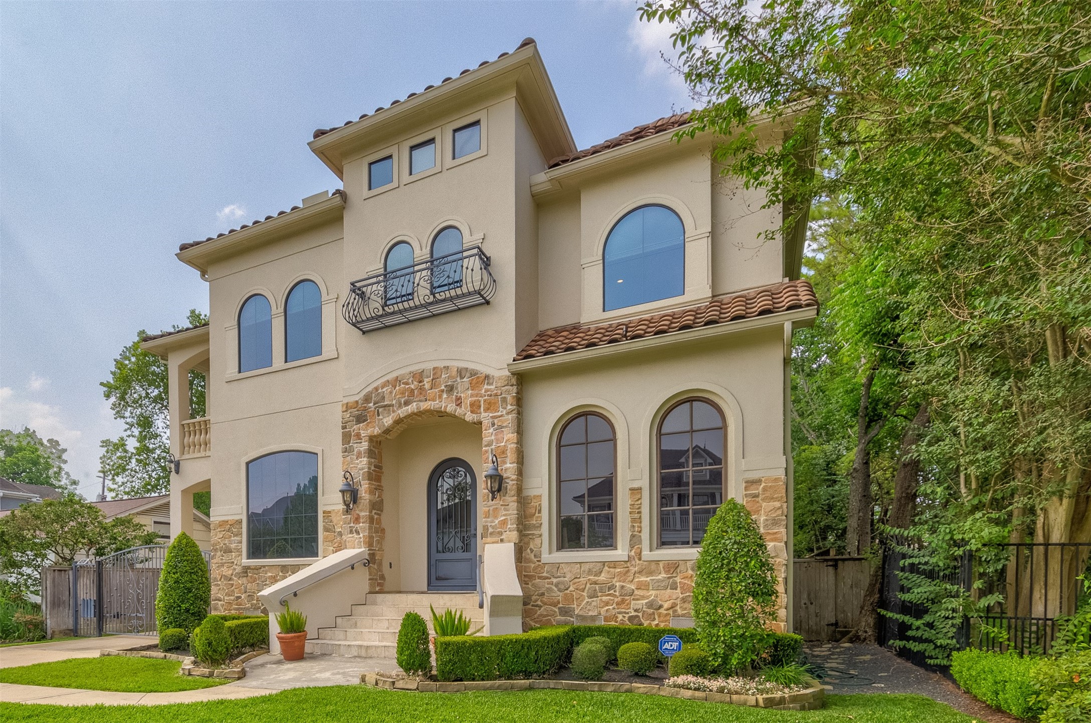 5306 Aspen Street Bellaire TX 77401