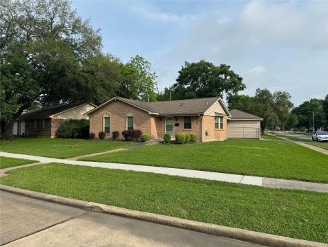 10123 Belfast Road La Porte TX 77571