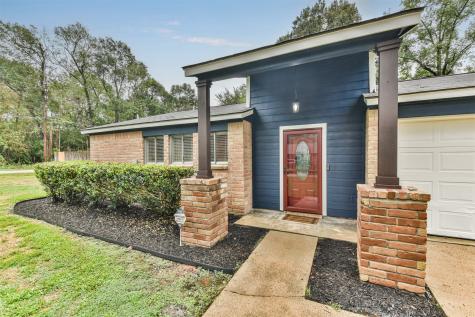 24814 Shadows Of Alpestrine Drive New Caney TX 77357